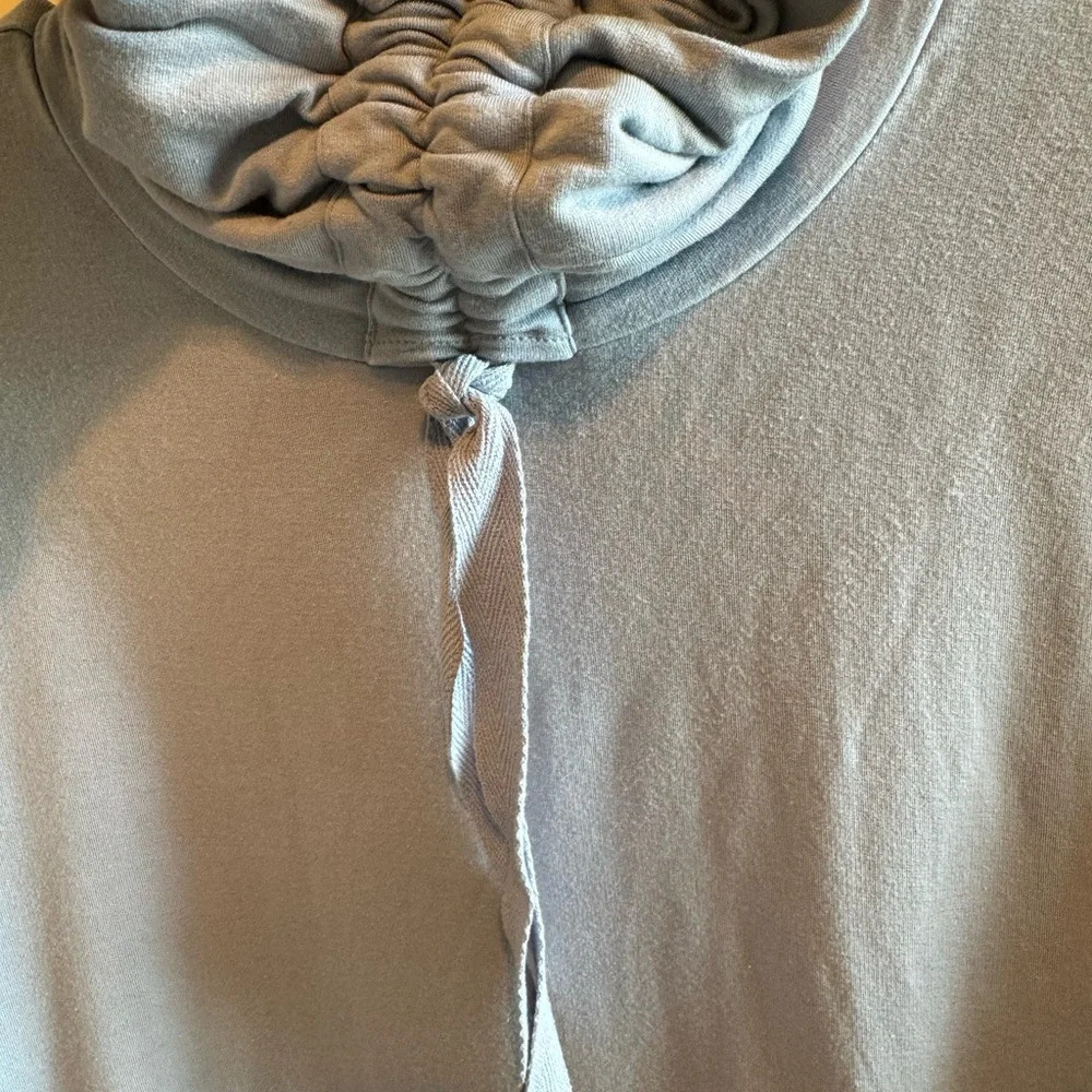 Banana Republic Light Blue Ruche Neck Sweater Sweatshirt Sz Large - Picture 2 of 10